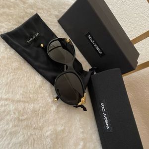 Beautiful cat-eye DOLCE & GABANNA sunglasses